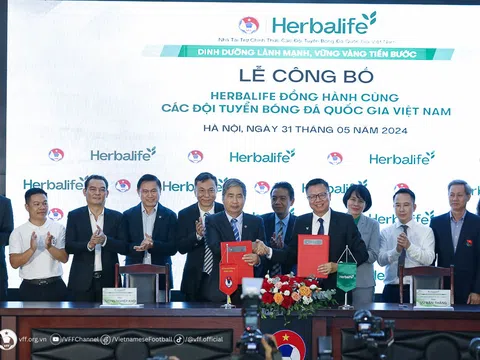 Herbalife tiếp tục đồng hành cùng các đội tuyển bóng đá quốc gia Việt Nam