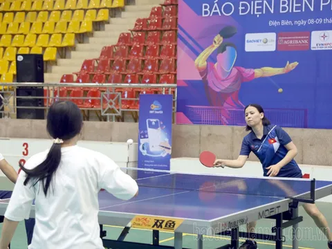 Gần 100 vận động viên tranh tài giải Bóng bàn Báo Điện Biên Phủ 2024