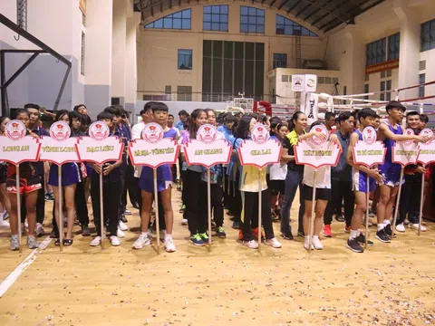 Khởi tranh giải trẻ Kickboxing miền Nam 2024