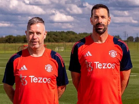Man United bổ nhiệm Ruud van Nistelrooy làm trợ lý của huấn luyện viên Erik Ten Hag