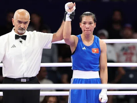 Môn Boxing Olympic 2024: Hà Thị Linh có trận mở màn thành công 