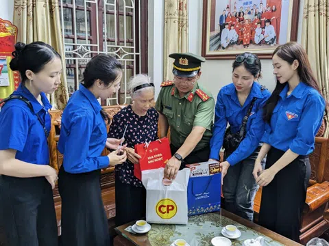 Đoàn Thanh niên Bộ Văn hóa, Thể thao và Du lịch phối hợp tổ chức Chương trình “Lễ Dâng hương, dâng hoa tri ân các Anh hùng - Liệt sĩ”