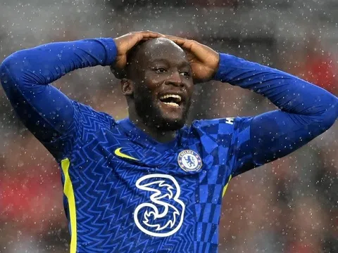 Renato Veiga kêu gọi người hâm mộ ủng hộ Chelsea, Romelu Lukaku phải tập riêng