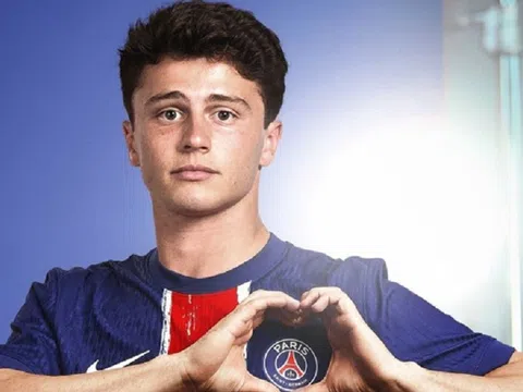 "Ngôi sao" 19 tuổi người Bồ Đào Nha trở thành tiền vệ đắt giá nhất lịch sử PSG