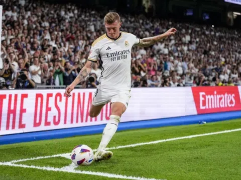 Tiền vệ Toni Kroos được Hiệp hội các nhà báo Thể thao Đức vinh danh