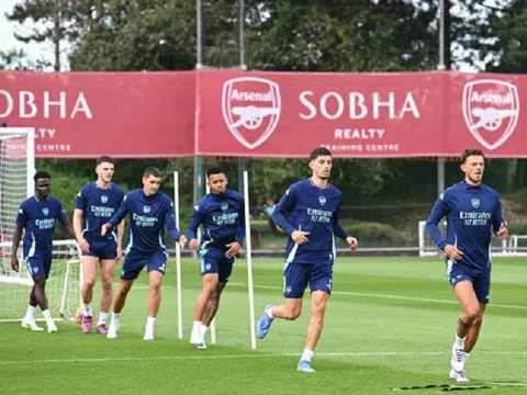 Arsenal chào đón sự trở lại của một loạt trụ cột