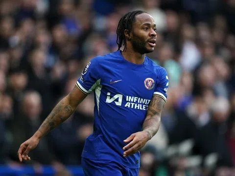 Raheem Sterling muốn làm rõ tương lai