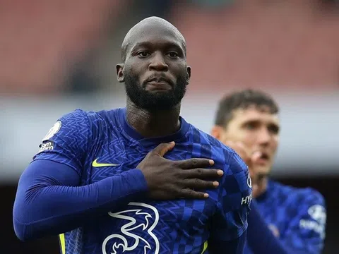 Lukaku phá kỷ lục tổng giá chuyển nhượng cao nhất mọi thời đại