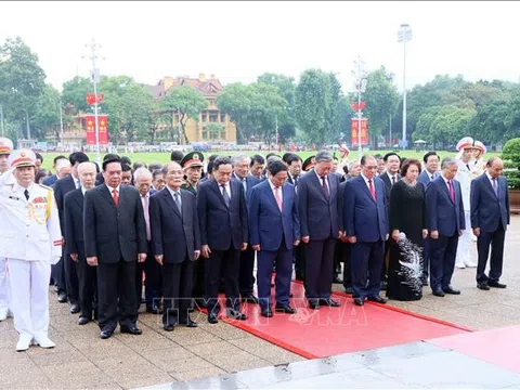 Lãnh đạo Đảng, Nhà nước vào Lăng viếng Chủ tịch Hồ Chí Minh