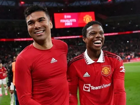 Man United công bố danh sách dự Europa League 2024-2025: Bất ngờ với Malacia và Casemiro