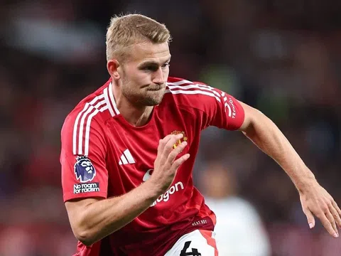 Lý do Matthijs de Ligt và Leny Yoro gia nhập Man United