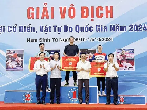 Đấu vật nữ Thừa Thiên Huế thêm một năm bội thu