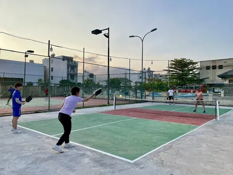 Sôi nổi trong trào tập Pickleball ở huyện Hải Hậu 