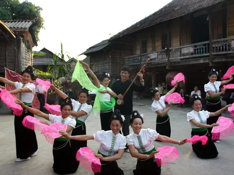 Tuyên truyền, quảng bá rộng rãi giá trị văn hóa truyền thống tiêu biểu của các dân tộc thiểu số