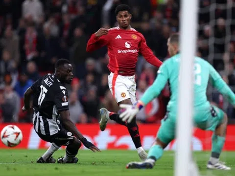 Vòng 4 Europa League: Man United giành chiến thắng đầu tiên