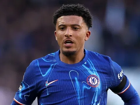 Jadon Sancho báo tin vui cho Chelsea