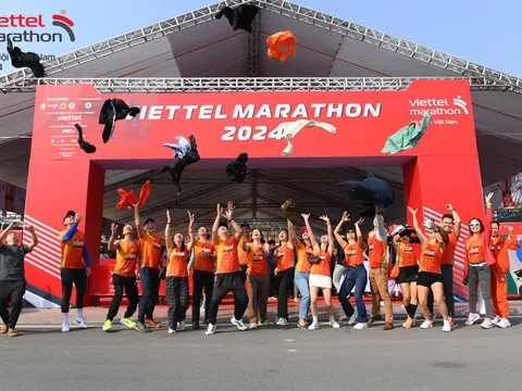 10.000 vận động viên tham gia giải chạy Viettel Marathon 2024 chặng Việt Nam