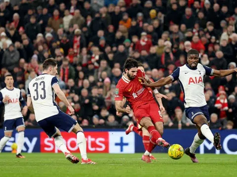 Liverpool đoạt vé chung kết Cúp Liên đoàn Anh sau trận thắng đậm Tottenham