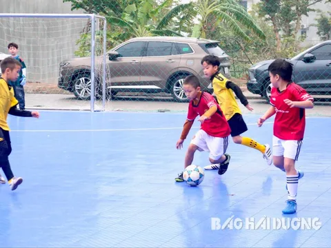 Gần 100 cầu thủ tham gia giải Bóng đá tranh Cúp Gia Bảo U9