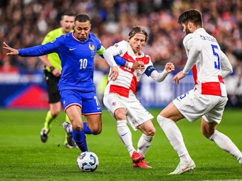 Pháp lội ngược dòng ở tứ kết Nations League