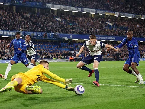Enzo Fernandez ghi bàn giúp Chelsea đánh bại Tottenham