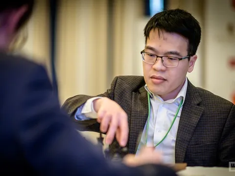 Vượt qua kỳ thủ số 1 nước Mỹ, Lê Quang Liêm vô địch Titled Tuesday
