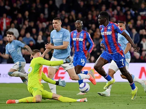 Nottingham hụt hơi trong cuộc đua giành vé dự Champions League