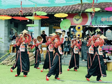 Nhiều hoạt động đặc sắc với chủ đề "Bác Hồ với cộng đồng các dân tộc Việt Nam"