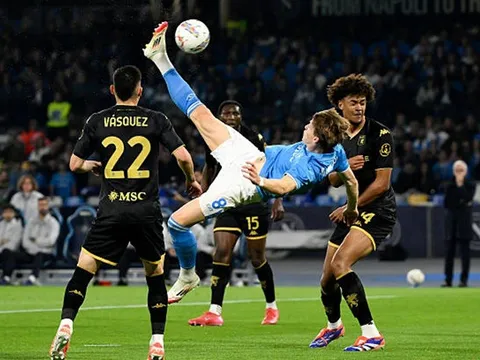 Vòng 36 Serie A: Napoli đánh rơi điểm, cuộc đua vô địch thêm kịch tính
