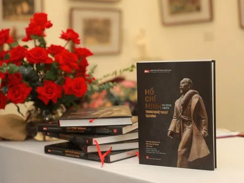 Ra mắt cuốn sách "Hồ Chí Minh trong nghệ thuật tạo hình”