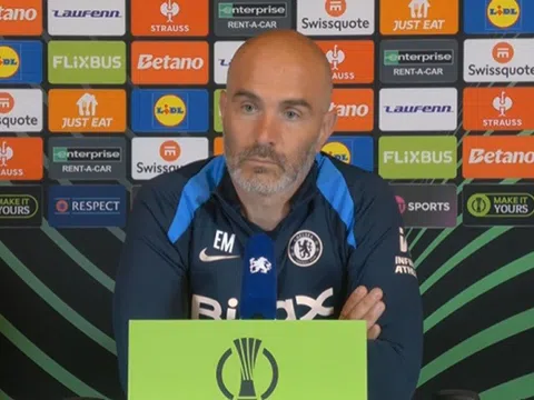 Huấn luyện viên Maresca lo lắng trước chung kết Conference League, cú hích tiền thưởng chờ Man United