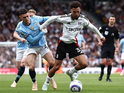 Man City kết thúc mùa giải ở vị trí thứ ba, Man United đập tan hy vọng dự Champions League của Aston Villa