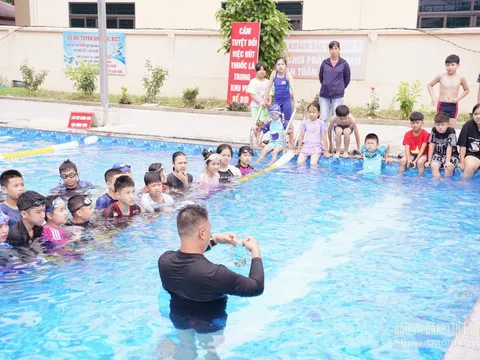 Thành phố Lạng Sơn phát động toàn dân tập luyện môn Bơi phòng, chống đuối nước năm 2025