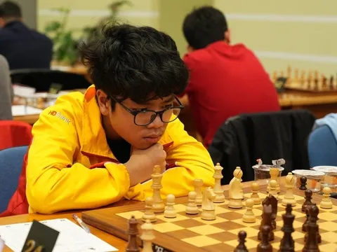 Giải cờ Vua Dubai Open 2025: Khương Duy và Gia Phúc đang tạm đứng hạng 11 và 12
