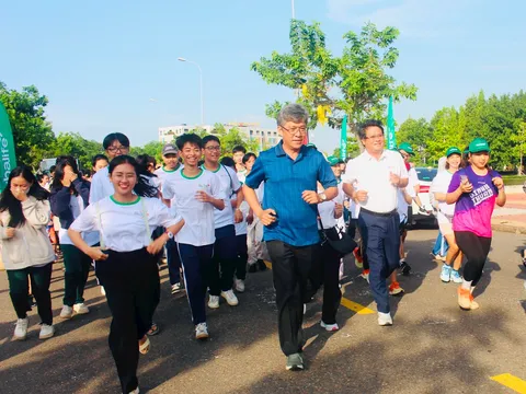Bình Thuận tổ chức Ngày Olympic và phát động toàn dân tập luyện môn Bơi phòng, chống đuối nước năm 2025
