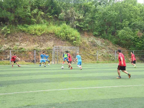 Bạn Huỳnh Minh - ở Cà Mau hỏi: Xin cho biết, làm thế nào để giảm thiểu nguy cơ chấn thương khi chơi đá bóng?