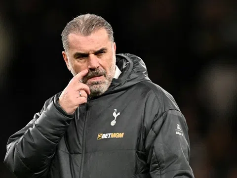 Huấn luyện viên Ange Postecoglou nhận được lời đề nghị hấp dẫn sau khi rời Tottenham