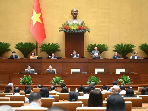 Quốc hội thông qua Luật Tổ chức chính quyền địa phương (sửa đổi)