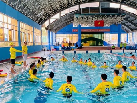 Thành phố Huế tập huấn chuyên môn hướng dẫn viên môn Bơi, Lặn