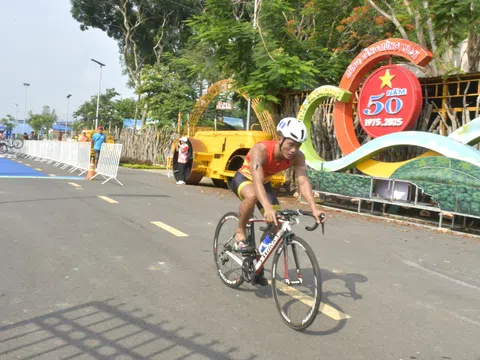 Khởi tranh Giải vô địch các câu lạc bộ Triathlon Quốc gia 2025