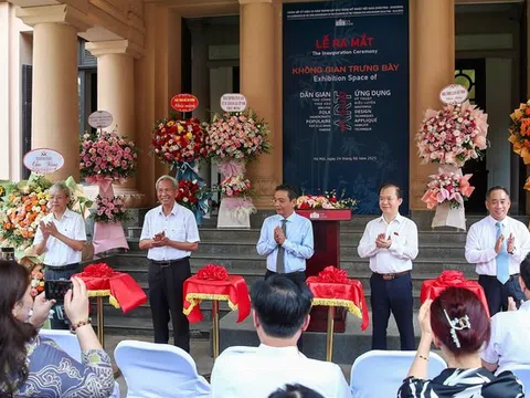 Ra mắt không gian trưng bày Mỹ thuật Ứng dụng và Mỹ thuật Dân gian