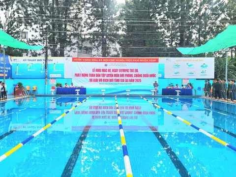 Phát động toàn dân tập luyện môn Bơi, phòng - chống đuối nước tỉnh Gia Lai năm 2025