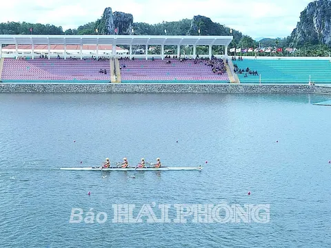  Đua thuyền Hải Phòng “bay cao”