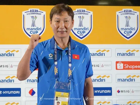 Huấn luyện viên Kim Sang-sik đặt mục tiêu vô địch, tôn trọng các đối thủ tại Giải U23 Đông Nam Á 2025