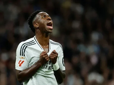 Real Madrid thanh lý Andriy Lunin, sẵn sàng loại bỏ cả Vinicius