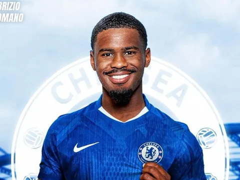 Chelsea đạt được thỏa thuận chiêu mộ hậu vệ Jorrel Hato từ Ajax