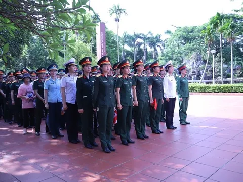 Các lực lượng tham gia diễu binh, diễu hành tham quan, học tập lịch sử tại Khu Di tích Chủ tịch Hồ Chí Minh tại Phủ Chủ tịch