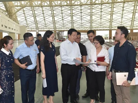 Thi công liên tục 24/7 để đảm bảo tiến độ Triển lãm thành tựu Đất nước nhân dịp kỷ niệm 80 năm Ngày Quốc khánh