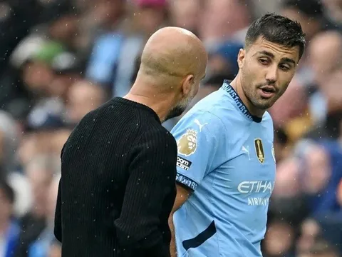 Rodri tái phát chấn thương, huấn luyện viên Pep Guardiola lo lắng
