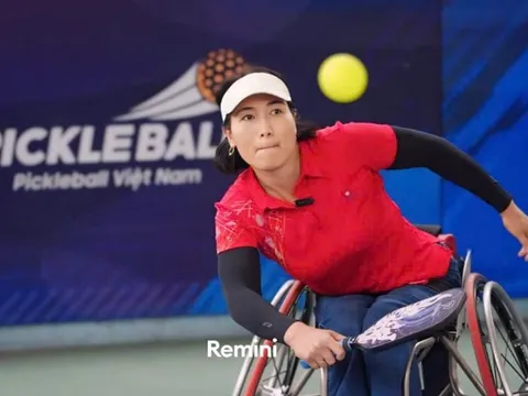 Vận động viên Nguyễn Thị Kim Oanh: Từ đôi chân bất động đến những cú vung vợt truyền cảm hứng